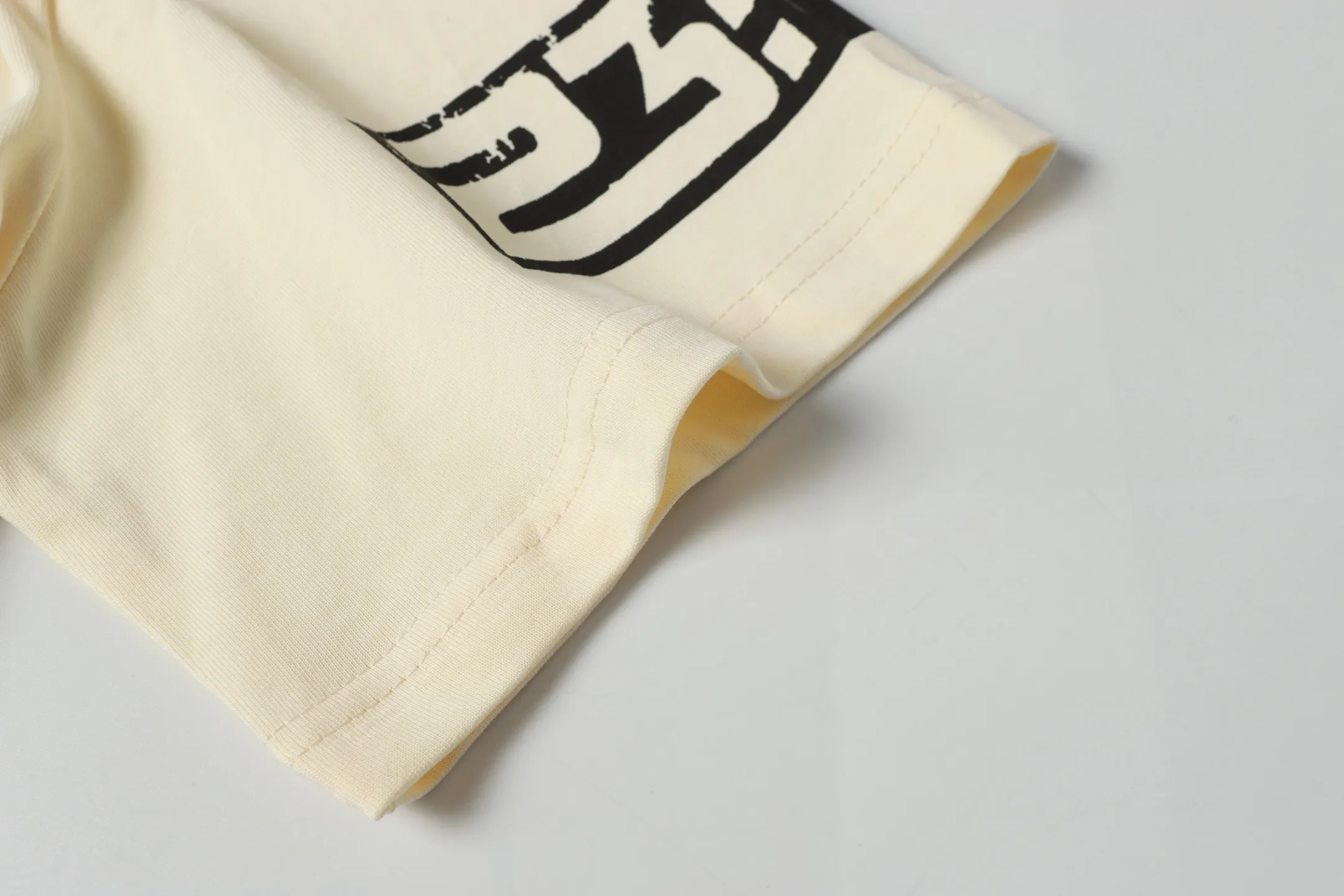 713# /White I P54 In Stock Hellstar 、 T （fabric):32 240 Sizes（size）：S-M- L- X L （colour）： /White